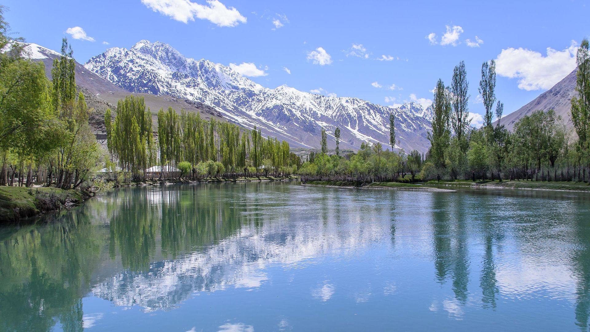 Serene Phander Lake