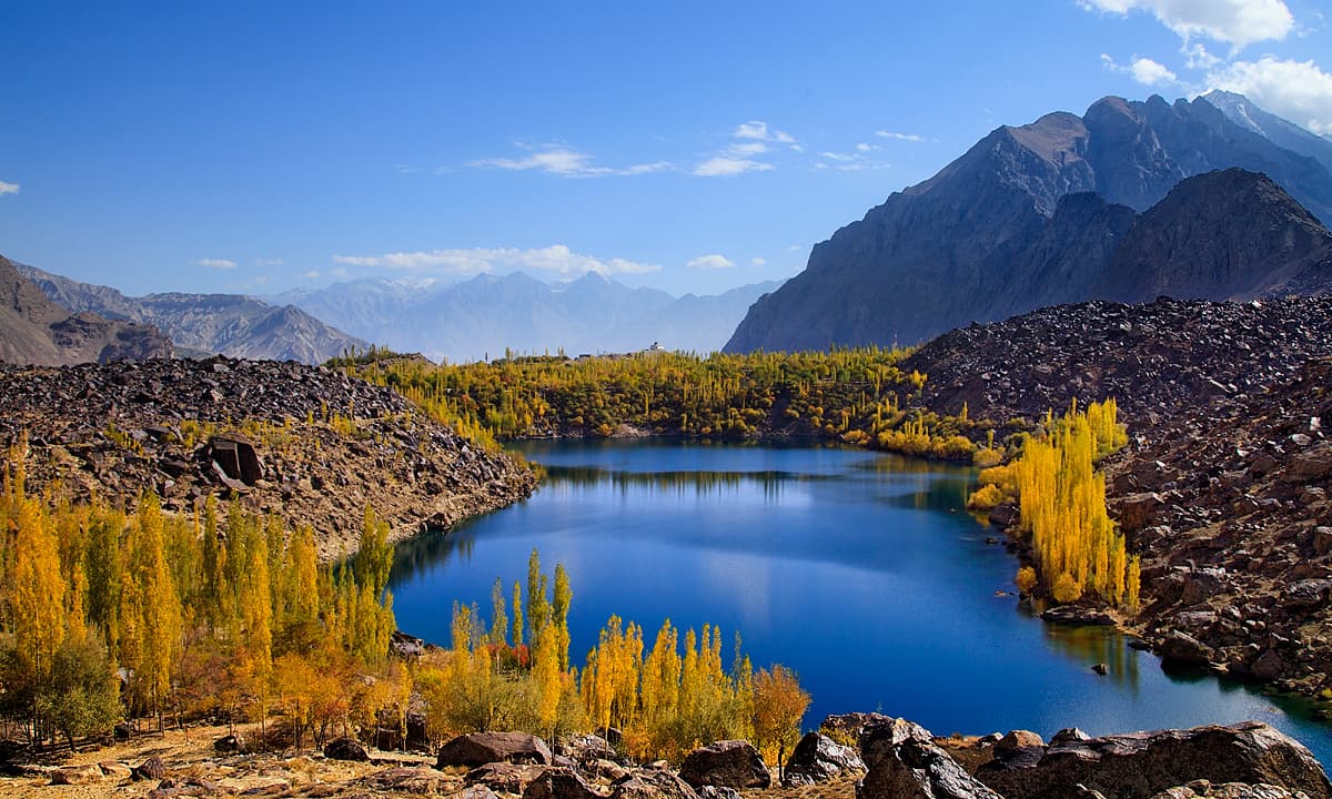 Upper Kachura Lake